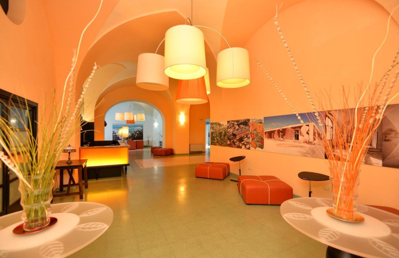 Il Tabacchificio Hotel Гальяно-дель-Капо Экстерьер фото