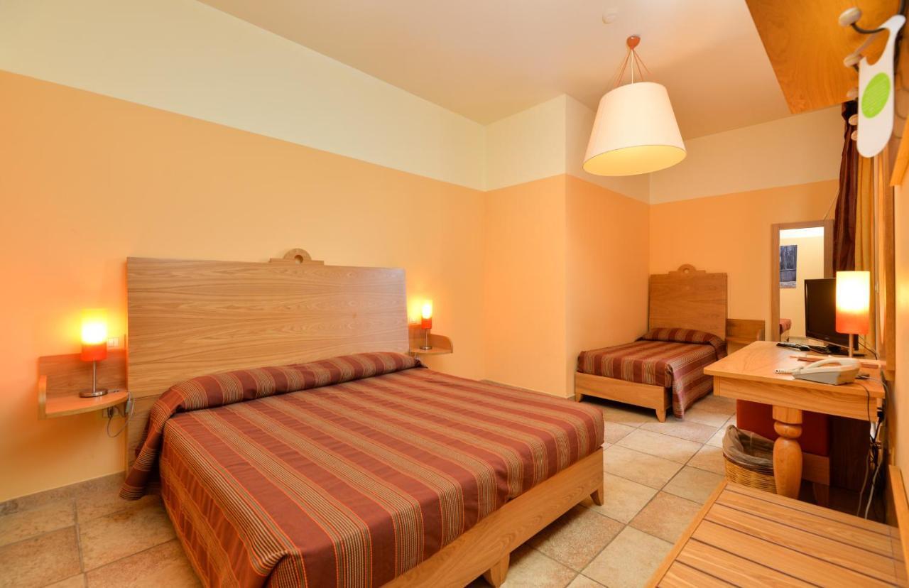 Il Tabacchificio Hotel Гальяно-дель-Капо Экстерьер фото