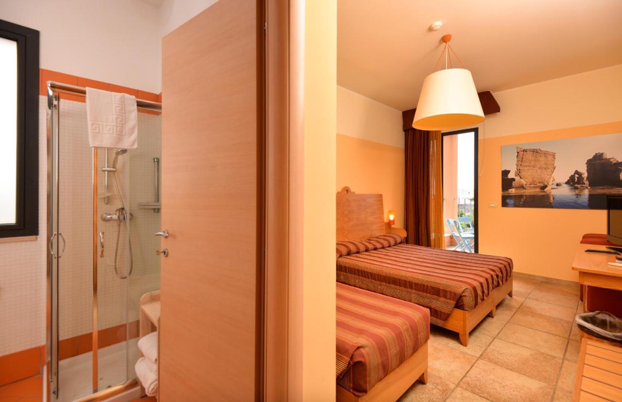 Il Tabacchificio Hotel Гальяно-дель-Капо Экстерьер фото
