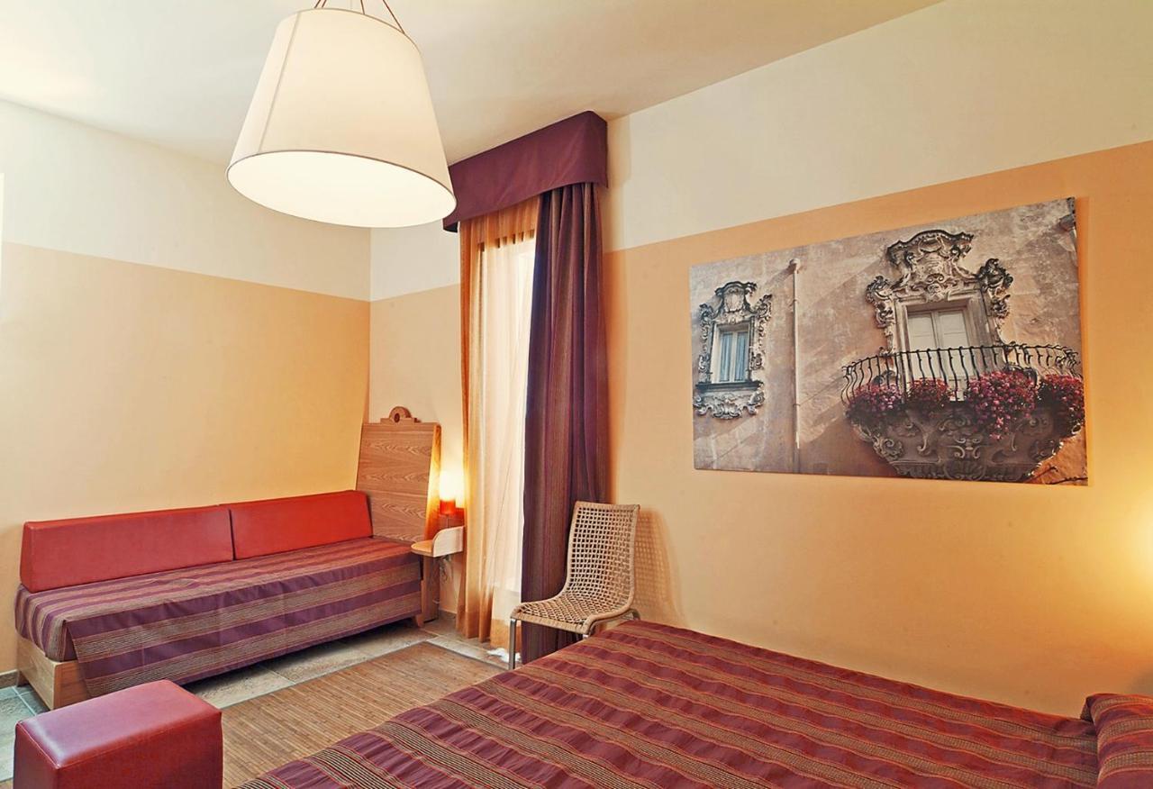 Il Tabacchificio Hotel Гальяно-дель-Капо Экстерьер фото