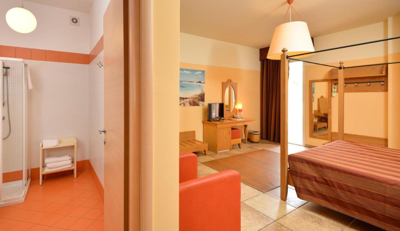 Il Tabacchificio Hotel Гальяно-дель-Капо Экстерьер фото