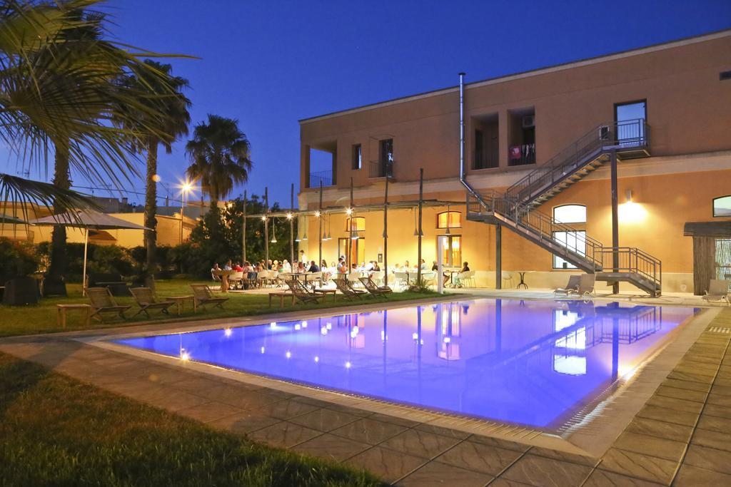Il Tabacchificio Hotel Гальяно-дель-Капо Экстерьер фото