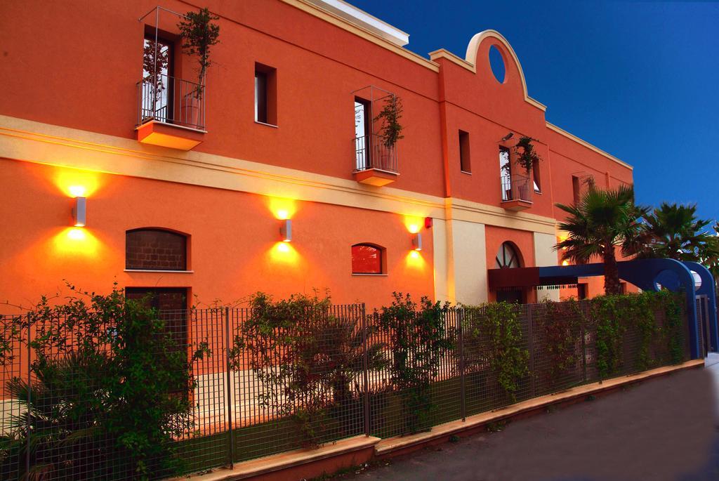 Il Tabacchificio Hotel Гальяно-дель-Капо Экстерьер фото