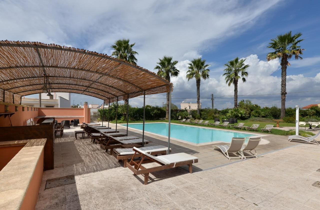 Il Tabacchificio Hotel Гальяно-дель-Капо Экстерьер фото